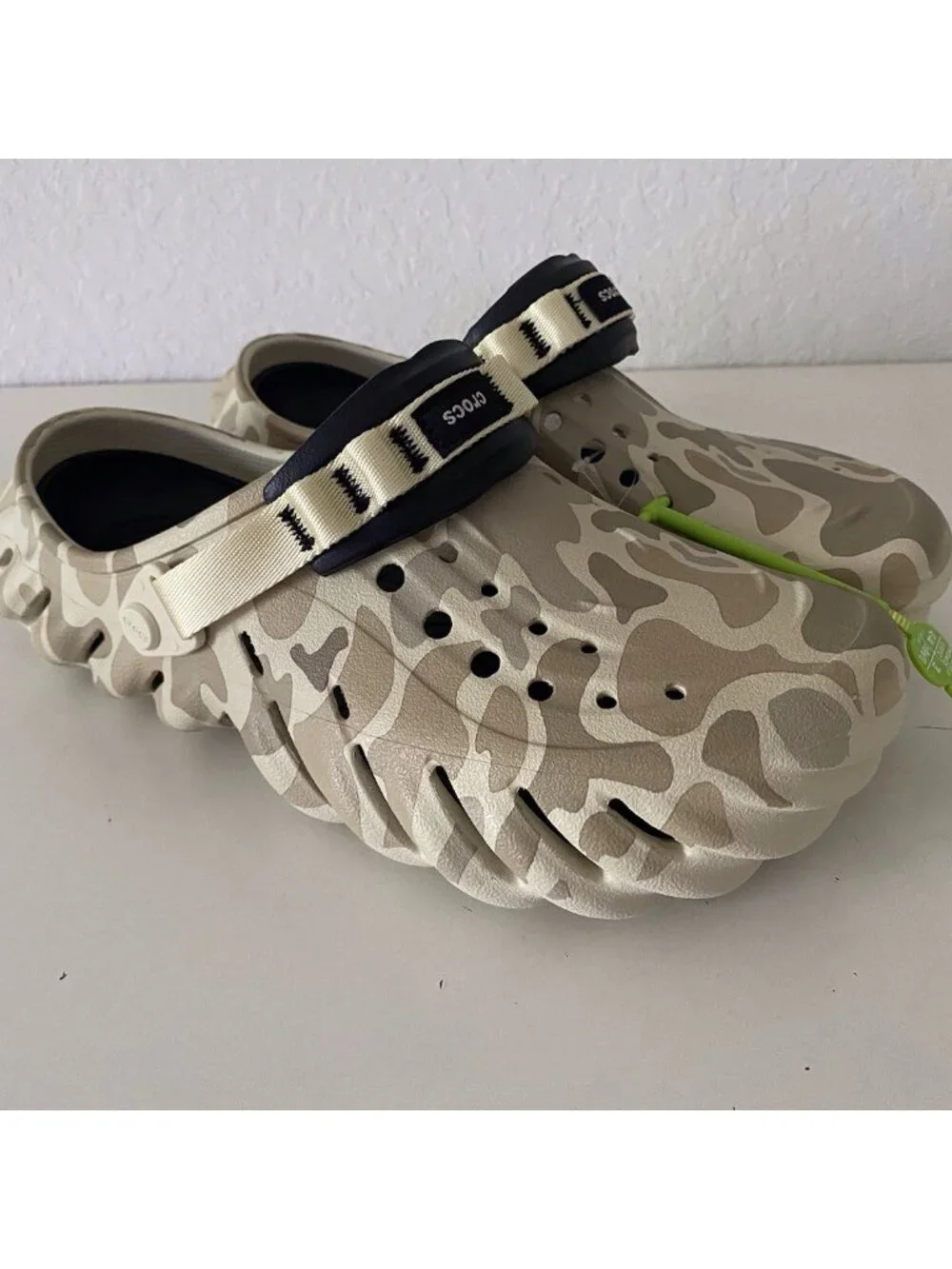 Crocs Echo Duck Camo Clog Slip On Shoes Sandals 211981-2YJ Men’s Sz 10 W 12 NEW